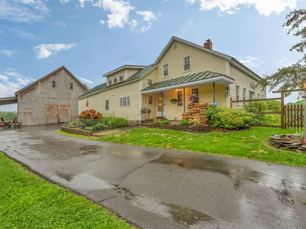 219 Middle Road, Skowhegan, ME 04976