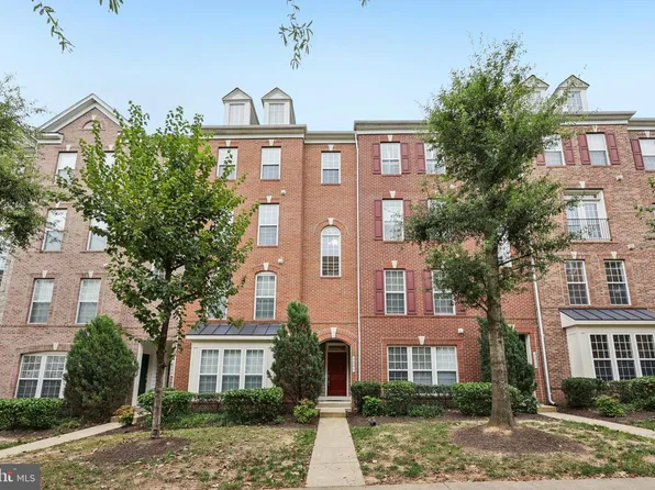 2246 Margraf Cir, Woodbridge, VA 22191
