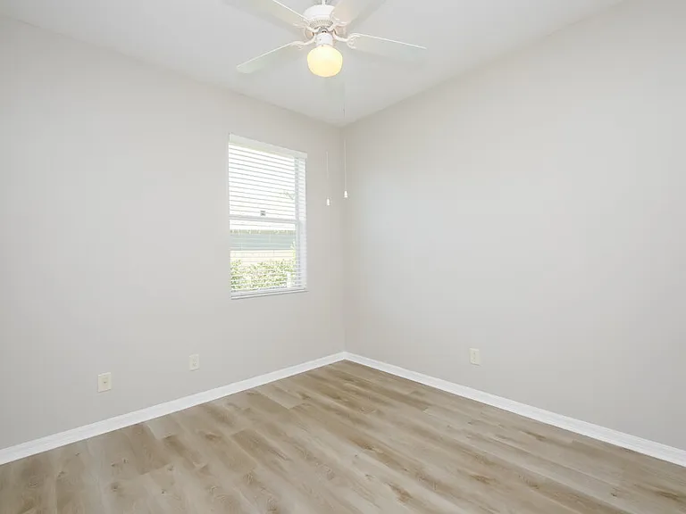 9011 40th Ct E — Photo 14