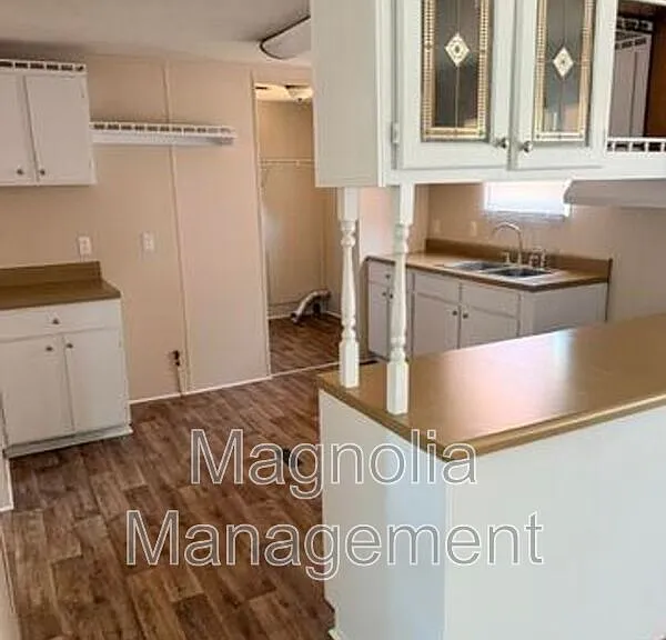 184 Crowder Ln — Photo 4