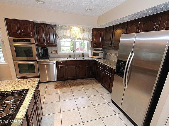 3rd image of 1115 Harlon Way