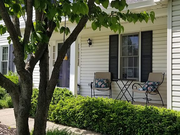 2nd image of 2306 Cottonwood Dr