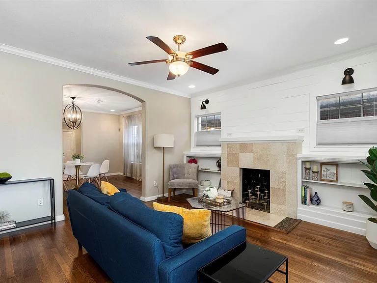 5022 Lindsay St — Photo 3