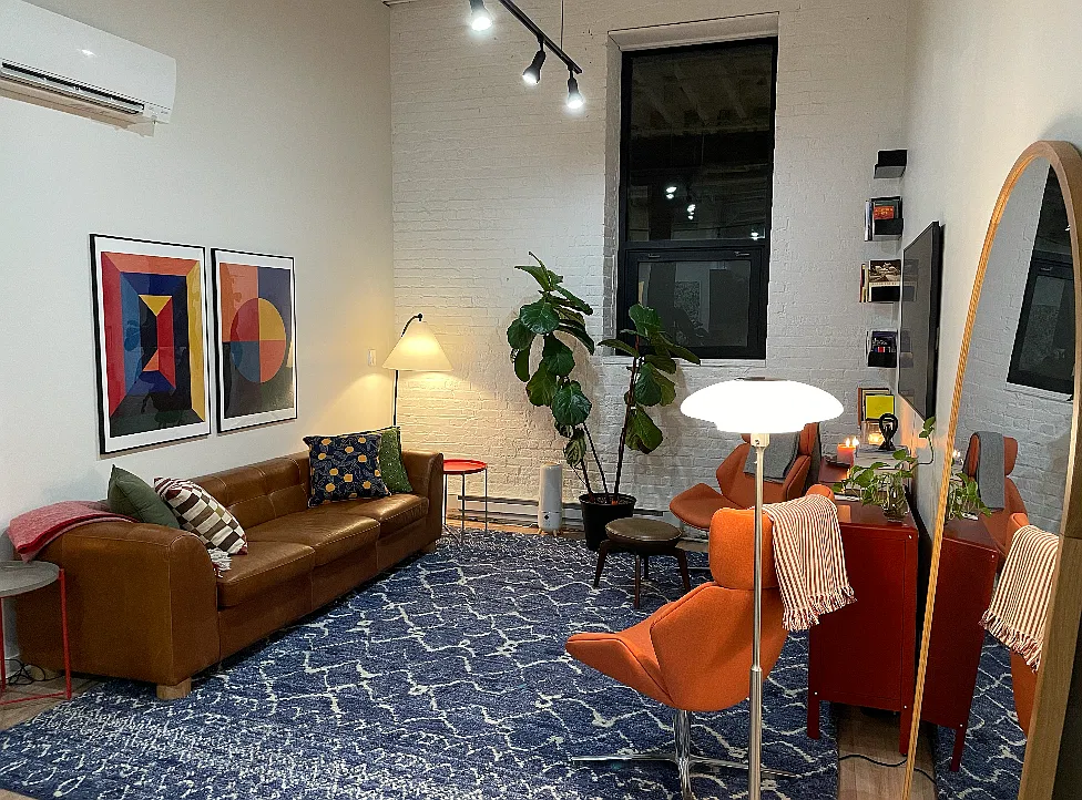 1147 W Ohio St — Photo 1
