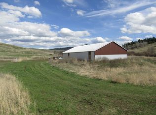 2 Kipling Pl, Oroville, WA 98844