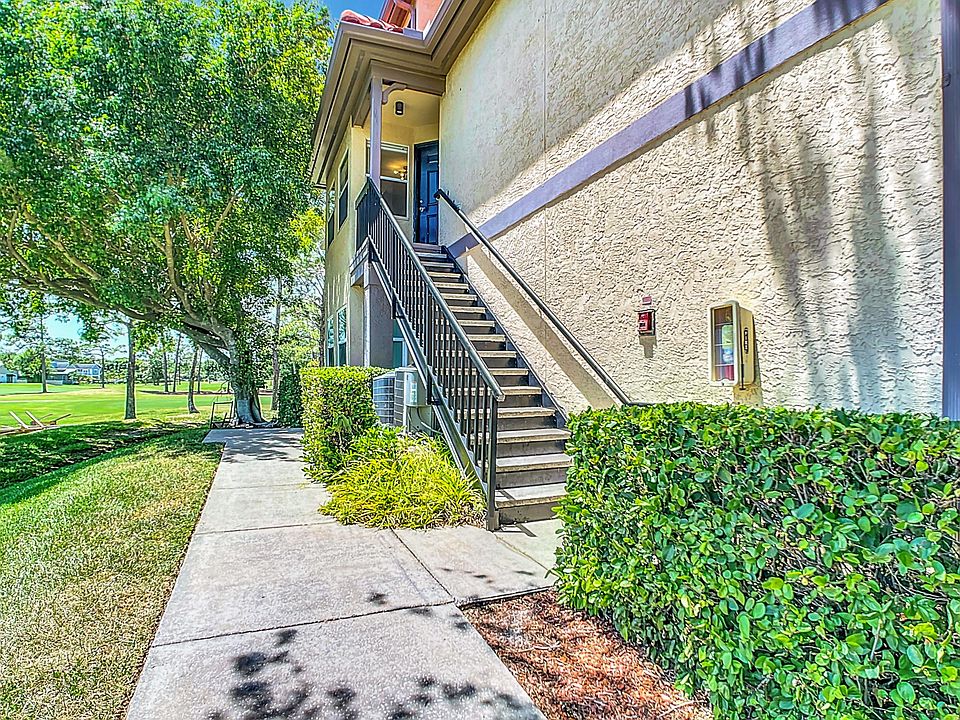 Private entrance in secluded and quiet area of the community.