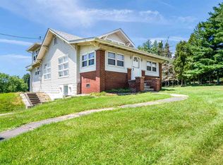 10897 E 125 S, Oakland City, IN 47660