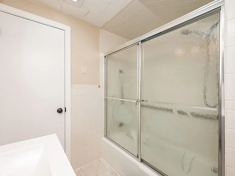 843A Goodwin Rd #A — Photo 13