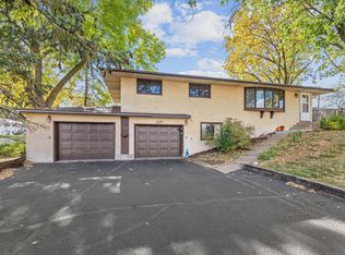 116 99th Ave NE, Blaine, MN 55434