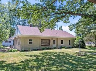 1904 9th St, White Bear Lake, MN 55110