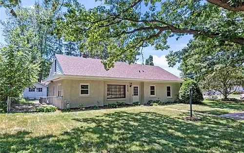 1904 9th St Photo 1