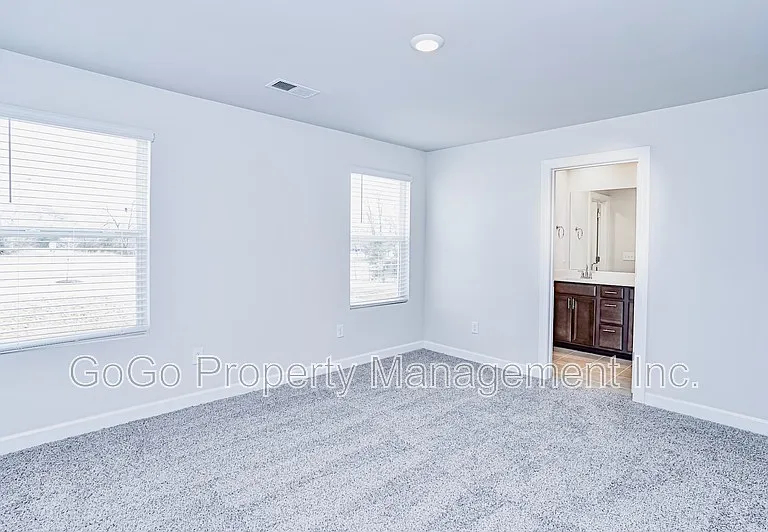 126 Telford Dr #1 — Photo 11