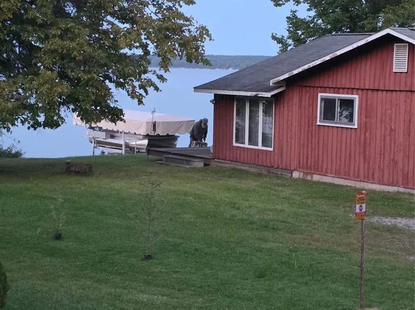 5136 Hardwood Trl, Hubbard Lake, MI 49747