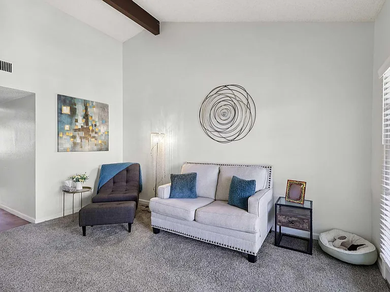 5666 East Hampton Street — Photo 15