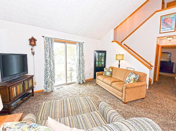 3rd image of 7960 Meranda Dr