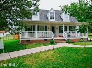 405 Chestnut St, Burlington, NC 27217