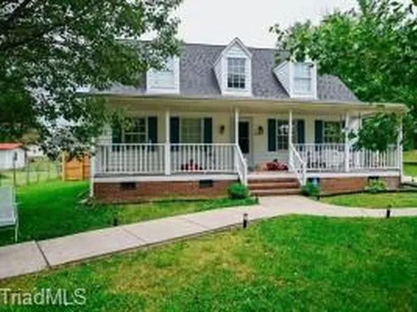 405 Chestnut St, Burlington, NC 27217