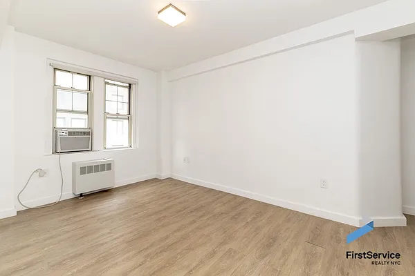 Rented by FirstService Realty (legacy) | media 8