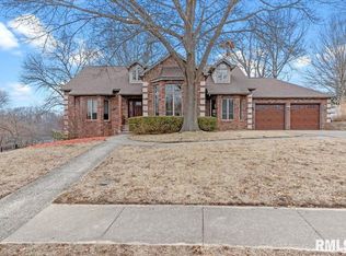 13 Hickory Hills Dr, Springfield, IL 62707