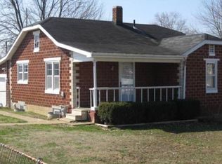 2102 28th St, Bedford, IN 47421