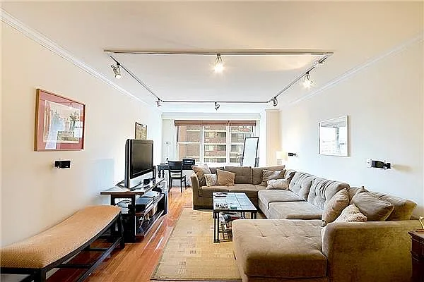 Sold by Nardoni Realty, Inc. | media 4