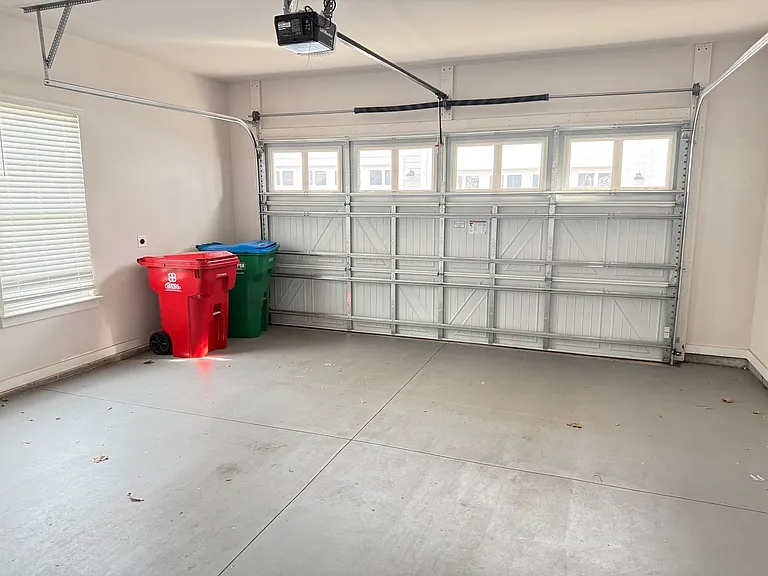 412 Hyco Ct — Photo 20