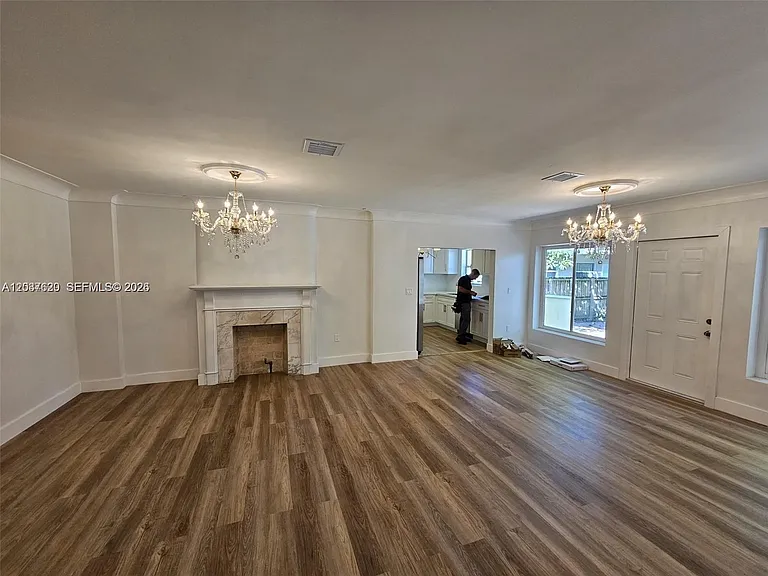 1915 Normandy Dr — Photo 12