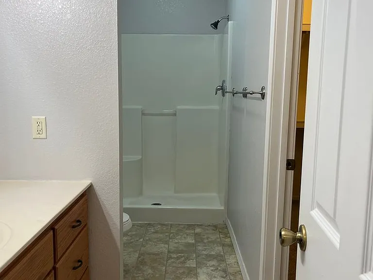630 N Sunset Ave — Photo 18
