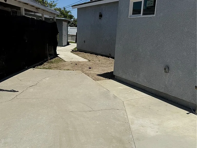 10422 Orchid Cir — Photo 15