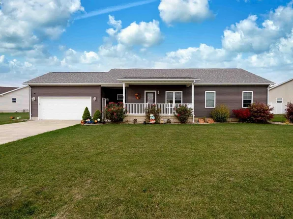 303 Nathan Dr, Clyde, OH 43410