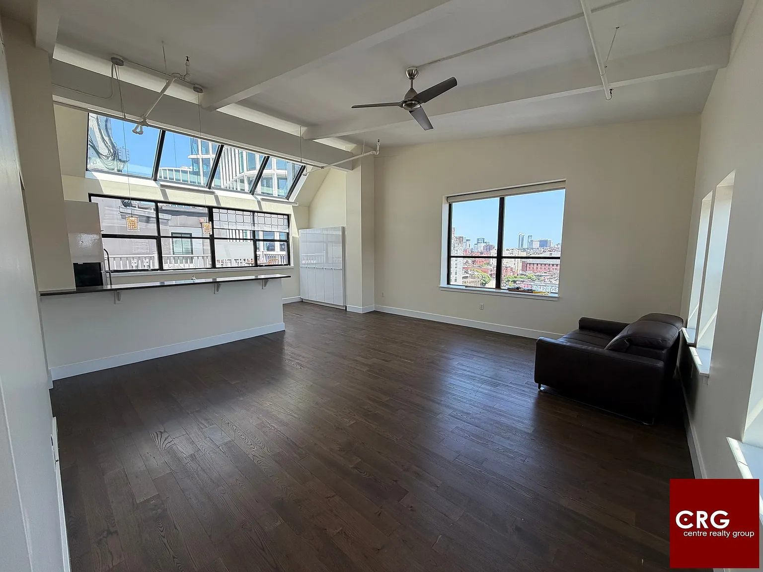 2 bed, 2.0 bath, $5,450 — Photo 3