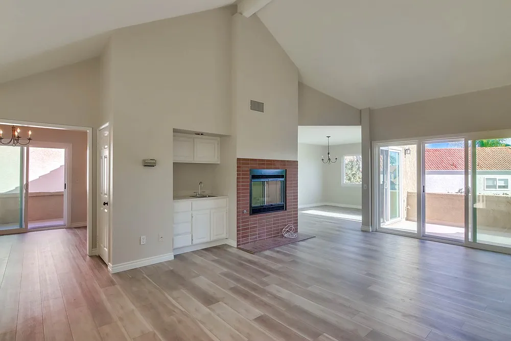 3 bed, 2091 sqft, $6,250 — Photo 1