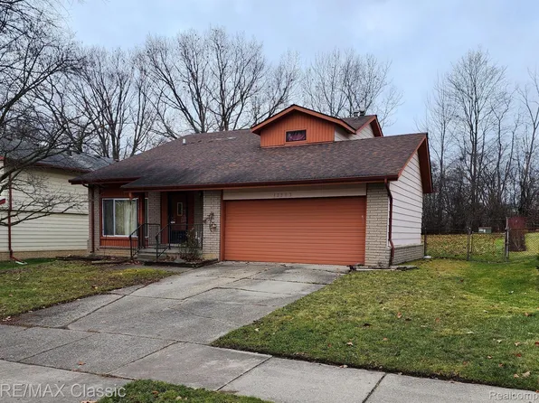 42503 Park Ridge Rd, Novi, MI 48375