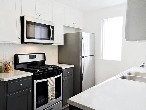 Hillside Village Apartments Photo 1