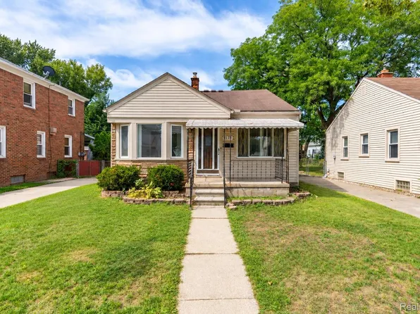 2120 Geneva St, Dearborn, MI 48124