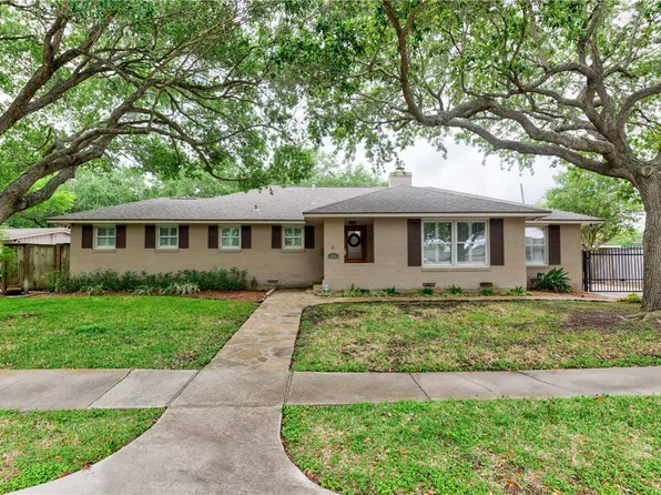 445 Williamson Place, Corpus Christi, TX 78411