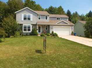 10906 Skylane Ct, Allendale, MI 49401