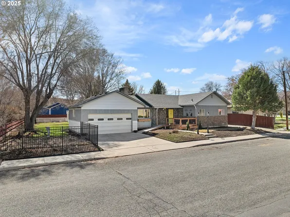 1233 Madison St, Baker City, OR 97814