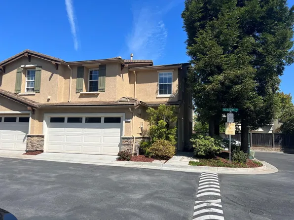 2 Las Casitas Dr, Watsonville, CA 95076