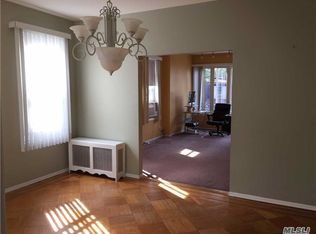 8852 81st Ave, Ridgewood, NY 11385