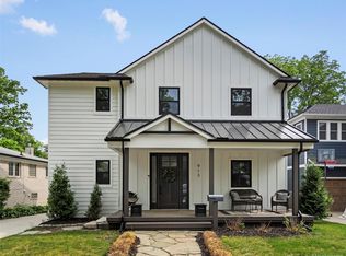 913 Roselawn Dr, Rochester, MI 48307