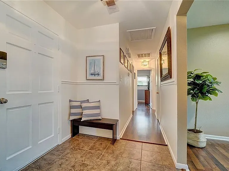 1434 Poinsetta Arch — Photo 8