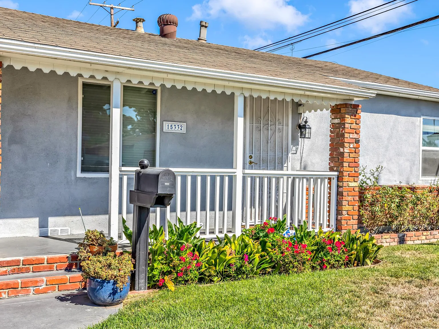 15332 Arcturus Ave — Photo 3