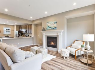 2189 Gateway Hill Rd, Saint Paul, MN 55109