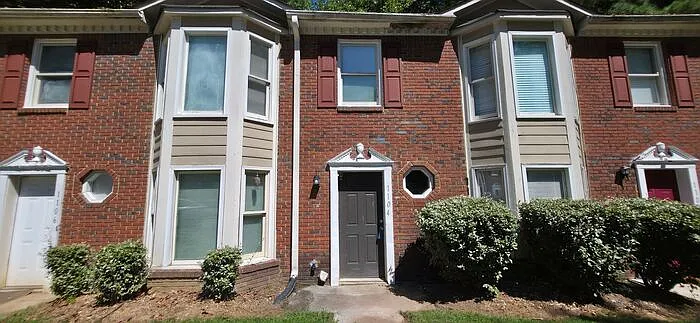 1104 Booth Ct SW