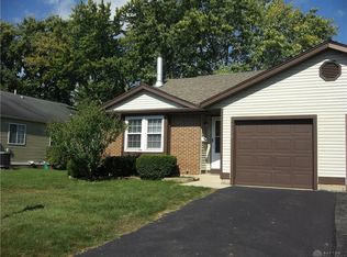 100 Chase Dr, Englewood, OH
