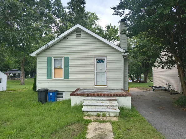 1704 Twickenham Rd, Pasadena, MD 21122