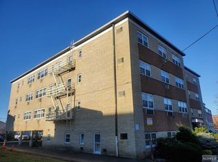 445 Broad Ave #3D, Ridgefield, NJ 07657