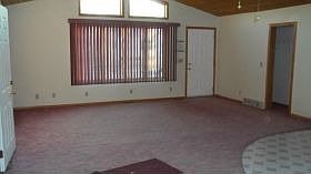 4th image of 160 Wood Ave