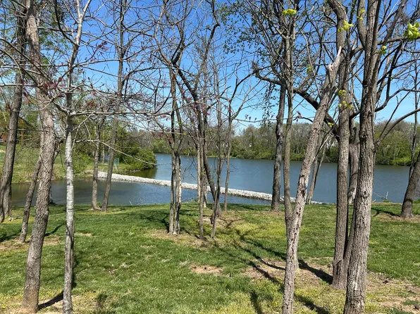 248 Squires Cir, Lexington, KY 40515